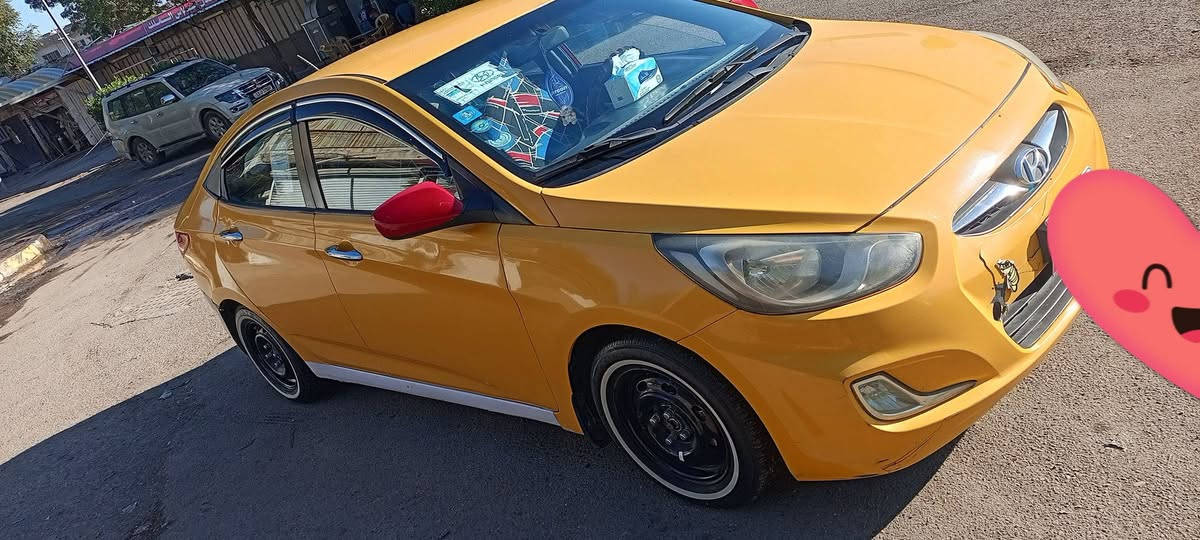 السلام عليكم اخوان اكسنت امريكي جاهزه مكينه كير تبريد تخم تاير وصدر كله جاهز هيئه وغرامات مصفره سياره ليبل واحد ماعده البنيد مبدل السياره بسمي دواخل كله جديد موديل 2013 السعر 80وبيهه مجال حك الجيه مكاني الدوره رقم الهاتف ***********
