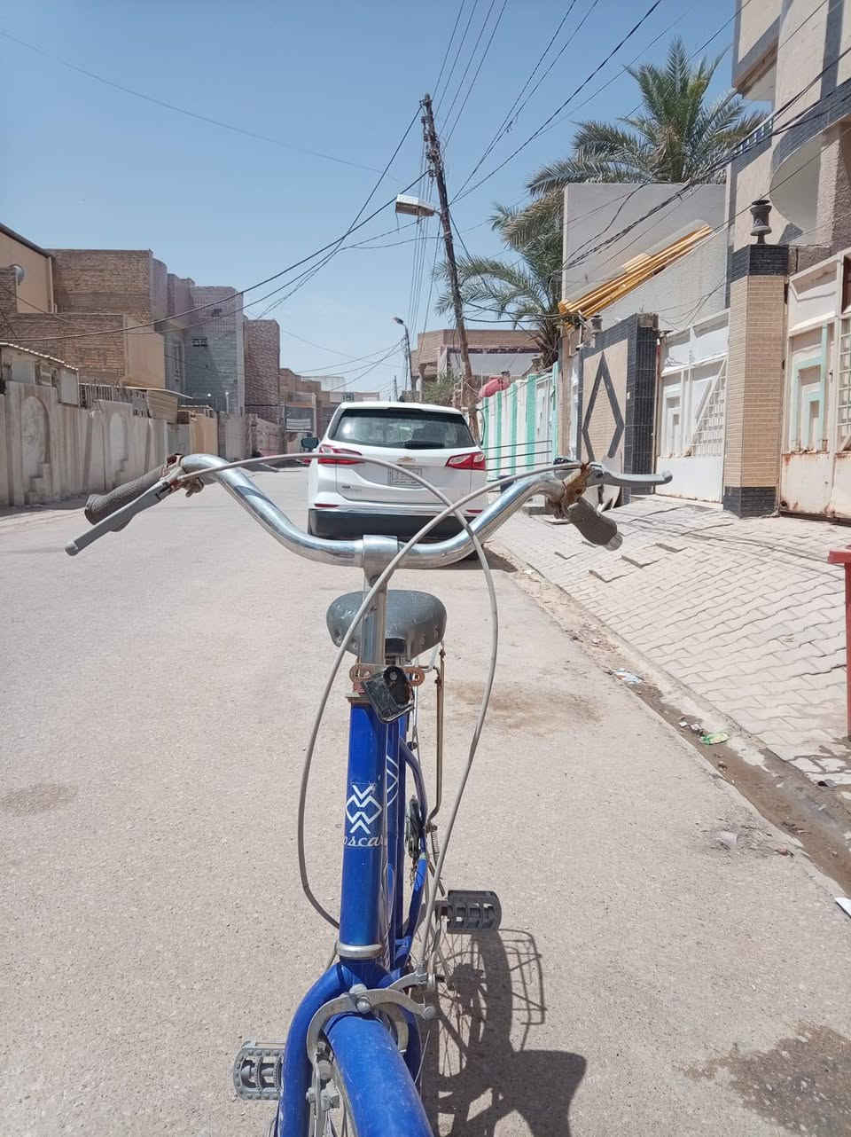 بايسكل مستعمل نظيف ايخبل وايرجع ابلادي
بايسكل حجم 26
كلشي مابي 
يحتاج فقط الى تبديل كشن
تبديل يدات الكميشة
ونفخ تايرات
وشراء مادة من حي الصناعي لازالة الزنجار
فقط مكاني النجف وسعرا 45 وبي مجال للتواصل ***********
