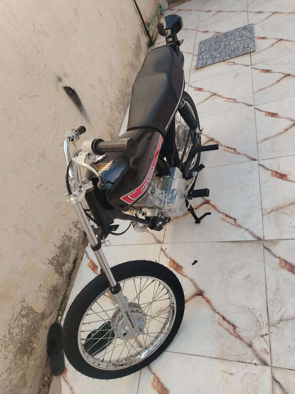 دراجة قبل فتره معمره نضيفه مفتوحه بس ولفات ول باقي كفاله مكان ناصريه حي اور شراي يدش خاص او يتصل عليه ***********وداجه كلك كلك كلك
