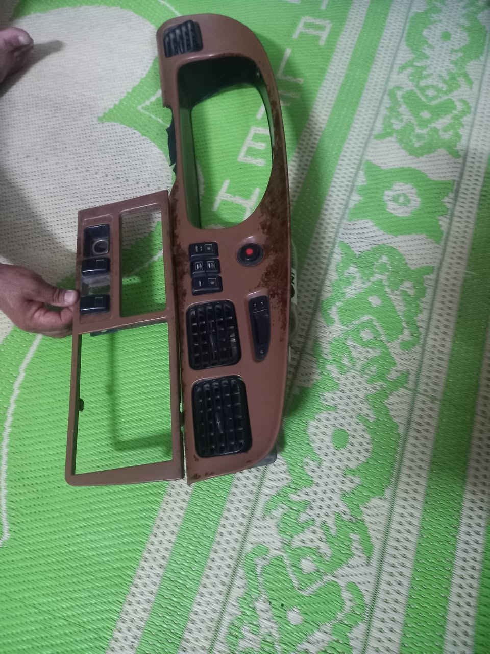 سلام عليكم يوجد عندي وجه دشبول بريجو الاتصال على هاذه الرقم ***********
