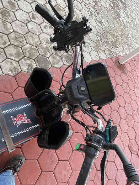 سلام عليكم دراجه شحن نوع هارلي  دراجه مستخدمه ع فحص كلها كامله  تجي وشوف بعينك  وصل شراء موجود بسمي مواصفاتها 👍

موديل 2025

بطاريات 6 دبل كبار  

السرع 4

السرعه 90 

تمشيك فوك 50 كيلو بل شحنه وحده 

دبل إشاره امامي وخلفي 

رجوع الخلف نضام R

لايتات عالي ناصي 

دراجه تحمل اوزانً عاليه 

بريكات دهن دسكات هدروليك 

تشغيل عن بعد 

جهاز إنذار السرقه 

قفل ستيرن 

ستاندات 2 
تعليق + صفح 
دراجه جاهزه 

السعر  650  ) وبيها مجال 

اي استفسار اتصال 

*********** 

مكاني بغداد /المدائن / شارع المستشفى
