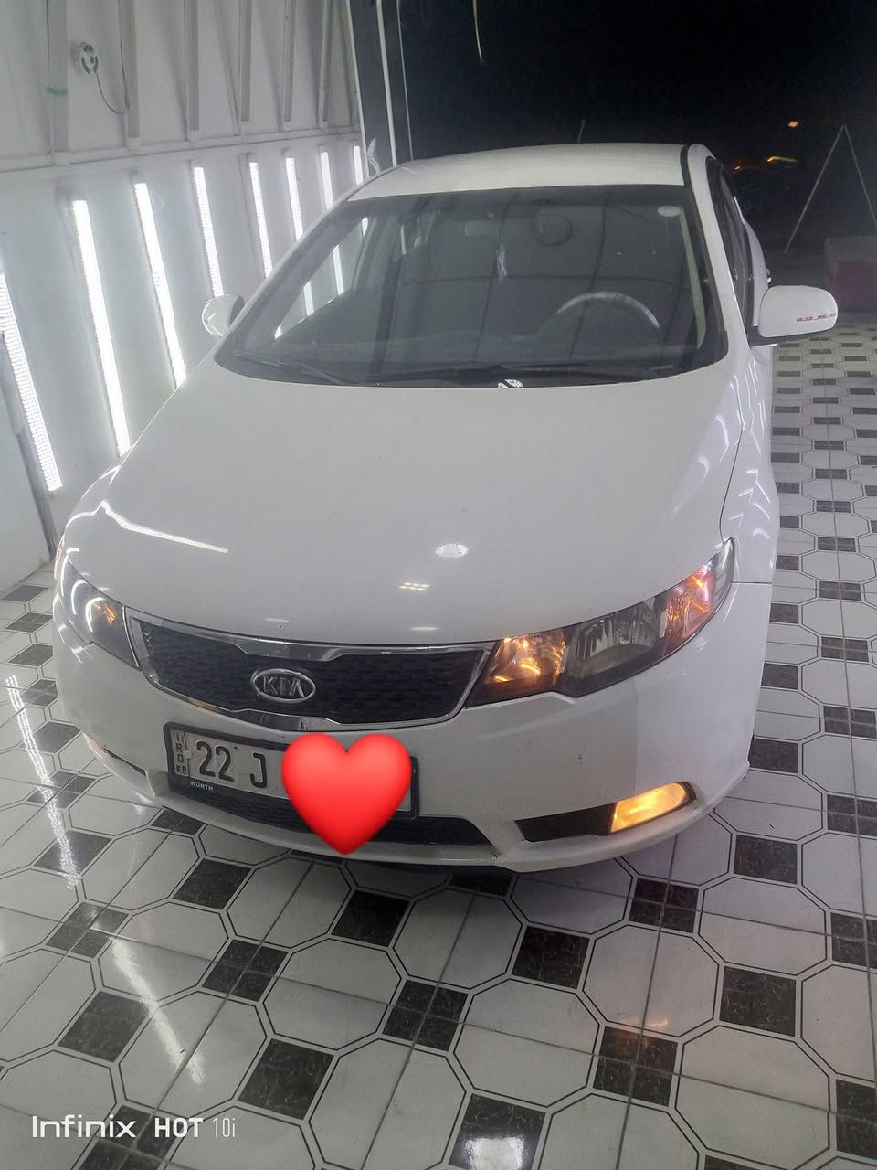 سلام عليكم سيراتو البيع 2011 كفاله عامه من الصبغ والتبديل كفاله من الكير والمكينه سياره جديده اتخم تاير صدر امامي خلفي جديد الاستفسار علئ رقم ***********
