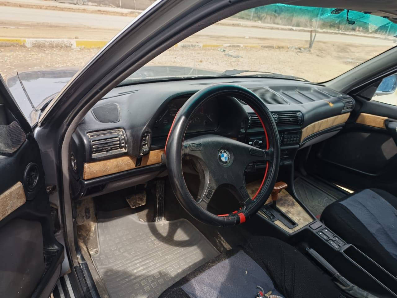 سلام عليكم بي أم 735 للبيع السياره كير ومكينه وحداديه خير من الله مثل ماوضحه بالصور السياره حلوه ومكفوله رقم بغداد دولي تحويل مباشر السعر 33لتواصل‏
‪0786 180 6648‬‏
