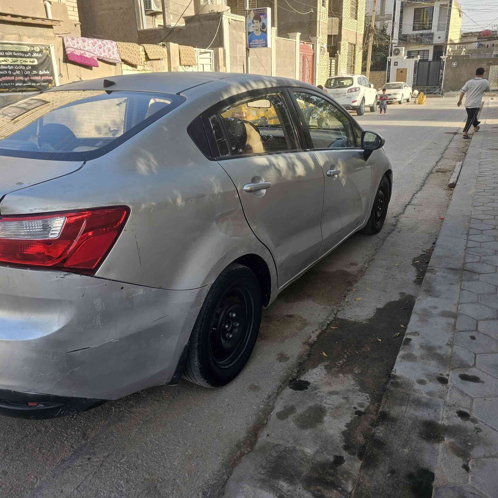 ريو 2015 خليجي محرك 1600 مكفوله من ظربه وصبغ وتبديل جارده وبيهه باردات سياره جاهزه كير محرك حداديه مابيهه نقص السعر 75 وبيهه مجال للاستفسار *********** مكاني النجف
