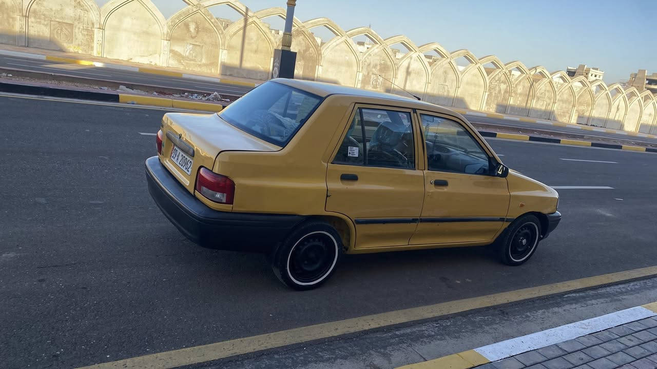 سايبه موديل 15  كير مكينه
حلوة  كهربائية شغاله كله 
تخم تاير جديد شواصي. حلوة  
رقم كربلاء نكليزي  مصفره هيه وغرمات  مكاني كربلاء 
سعره 35 وبيه مجال 
رقم ***********
