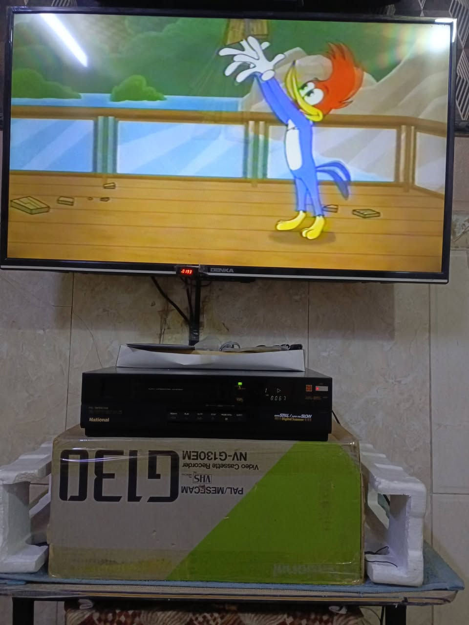 للبيع 
جهاز فديو 
(ناشيونال NV-G130.EM) ياباني المنشأ 
إستيراد الأسواق الحره ثمانينات 
الجهاز بالكارتون استخدام قليل جدا كامل الملحقات الاصليه.ريمونت+ مستشعر+ كيبلات التوصيل+ كتلوكات ..شغال وبحاله فوق الممتازه.. بلاد وضع شركه 
للاستفسار (***********) متواجد واتساب ماسنجر... يوجد توصيل 
(( السعر مراسله الصفحه))
