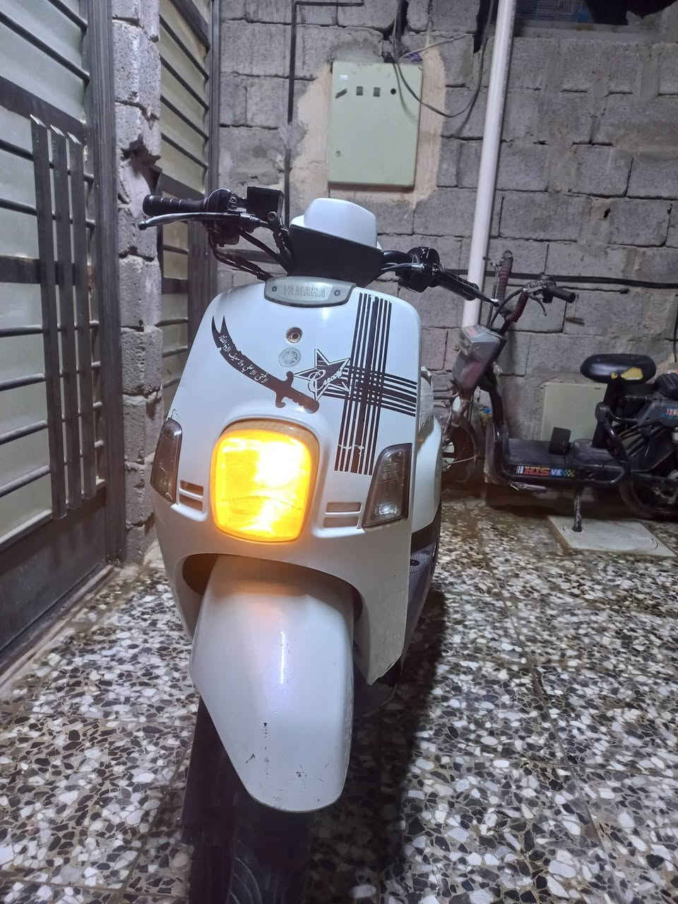 للبيع بوليس حالة نظيفة كهربائيات شغالة كاملة 
ب400 
الأمين الثانية قرب المجلس البلدي📍


**إذا كنت صاحب هذا الإعلان وتريد حذفه لأي سبب، رجاءا أرسل رسالة إلى الدعم الفني**