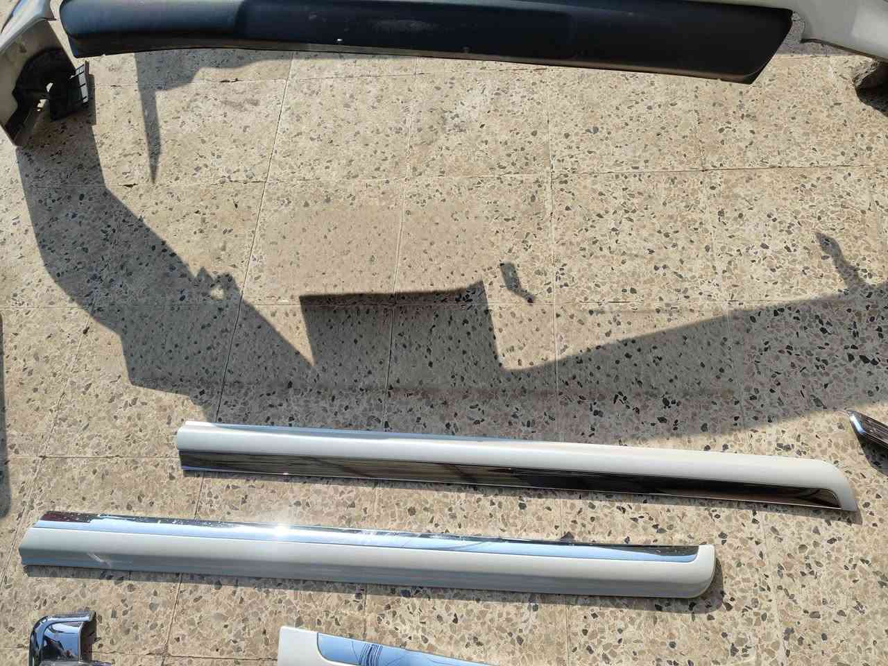 اغراض برادو يرهمن من10الى17 الي يريدهن يتصل  الاغراض في الموصل  ***********
