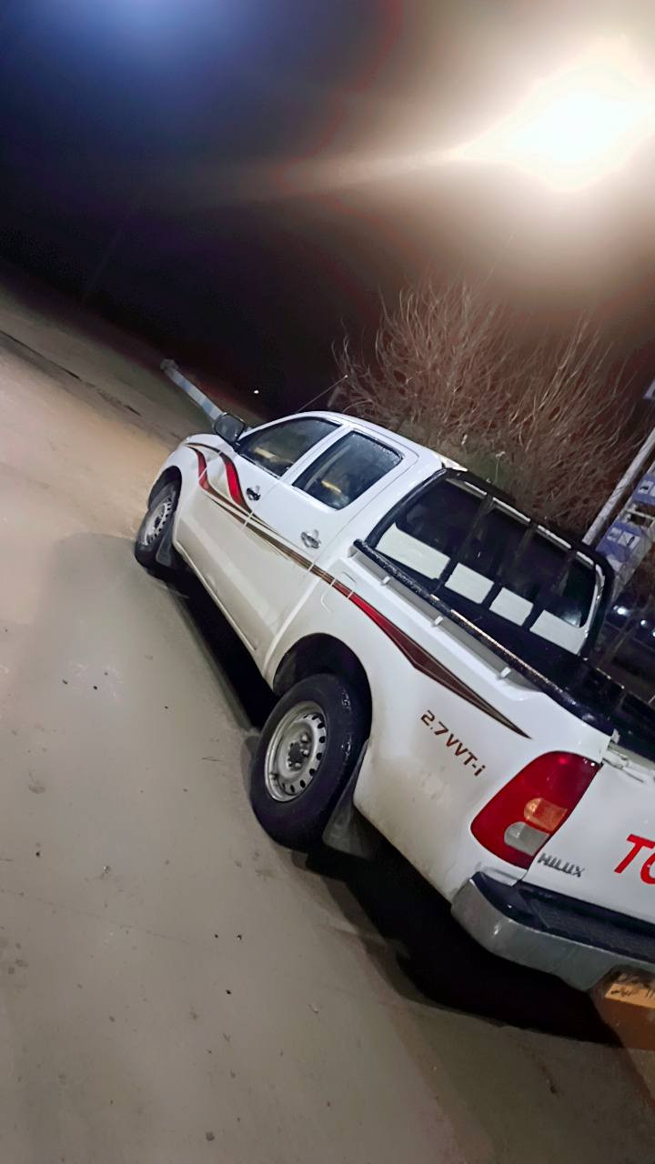 مةرزية 2007 علوج هيجي نيية هةموو رةقةم شةنسي بيوةية يةيارةيةكي جوانة  بةشةرتي كير مكينةو ئةكسل ناوسور بل سعودي جوار تاية لوك سةقفو شان و حيزام بةشةرت ***********/////////*********** دار بنديهكان, السليمانية
