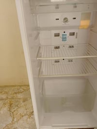 ثلاجه • شغاله • نضيفه