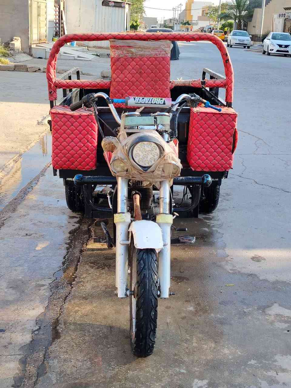 السلام عليكم
ستوته للبيع شغاله هندر و سلف بس باتري نقص ستوته مال شغل تايرات الوره حجم گبير مال حمل كهربائيات اللايت الامامي شغال ستوته كدام عينك عنوان (دوميز) سعر 800 وبي مجال للطيبين واتساب رقم: ***********
