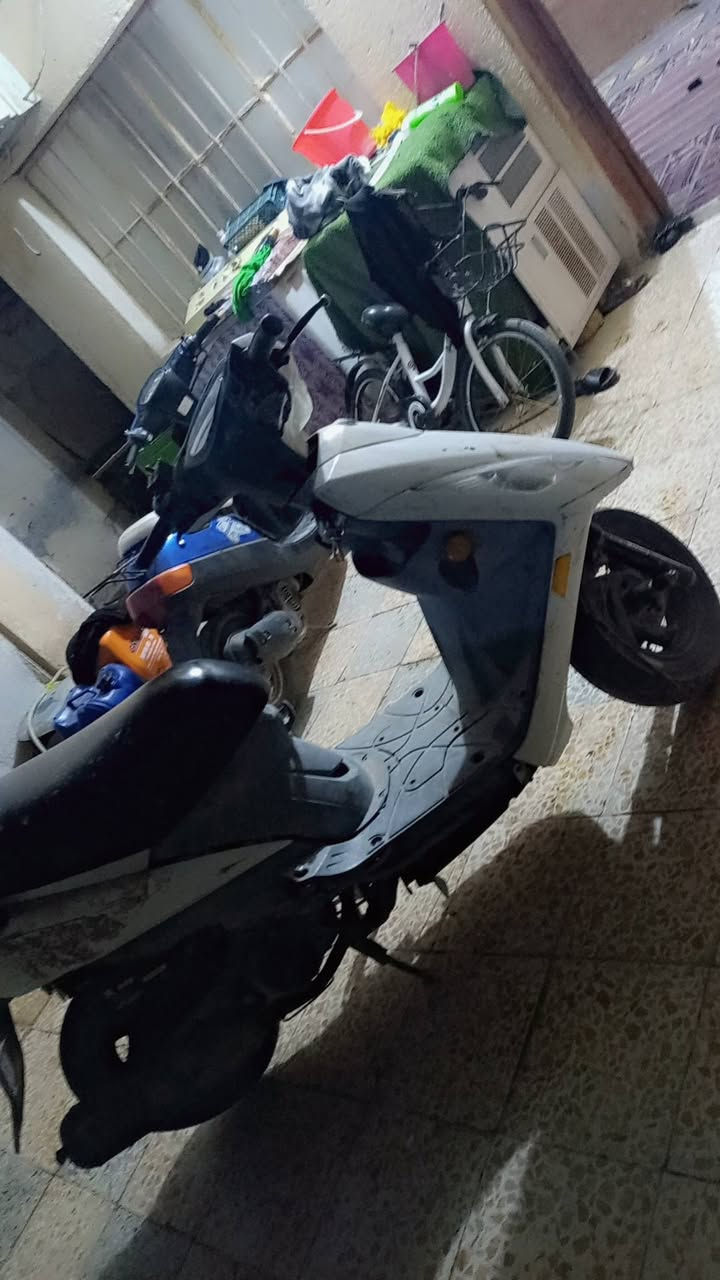 دراجة سيام ياباني سلف مفتوحة بوش وبستم سرعه ١٤٠ وكهربائيات كله شغال سعرها ٣٥٠ وبيها مجال للشراي


**إذا كنت صاحب هذا الإعلان وتريد حذفه لأي سبب، رجاءا أرسل رسالة إلى الدعم الفني**