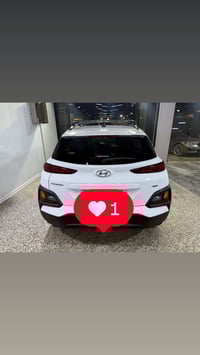 كونا موديل ٢٠٢١فوول عدا فتحه وارد حادث فقط باب ماشيه ٢٩ميل سيارة جديدة...