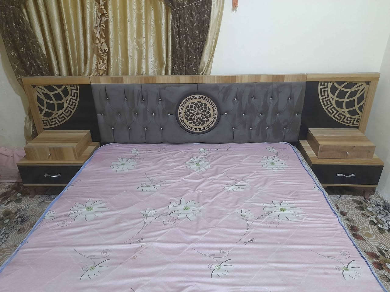 غرفه تركي سعر ٣٧٥ الف
عنوان الزبير 
للستفسار *********** الزبير, البصرة
