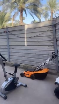 للبيع 🌹  ارض ملك صرف المساحة 1800 متر مشيد عليها دار طابقين في شاطئ ال...