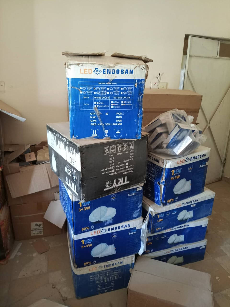 لبيع 60كرتونة    لكرتون بيها 40 يعني 2400قطعة  قفلهن 3 مليون


**إذا كنت صاحب هذا الإعلان وتريد حذفه لأي سبب، رجاءا أرسل رسالة إلى الدعم الفني**