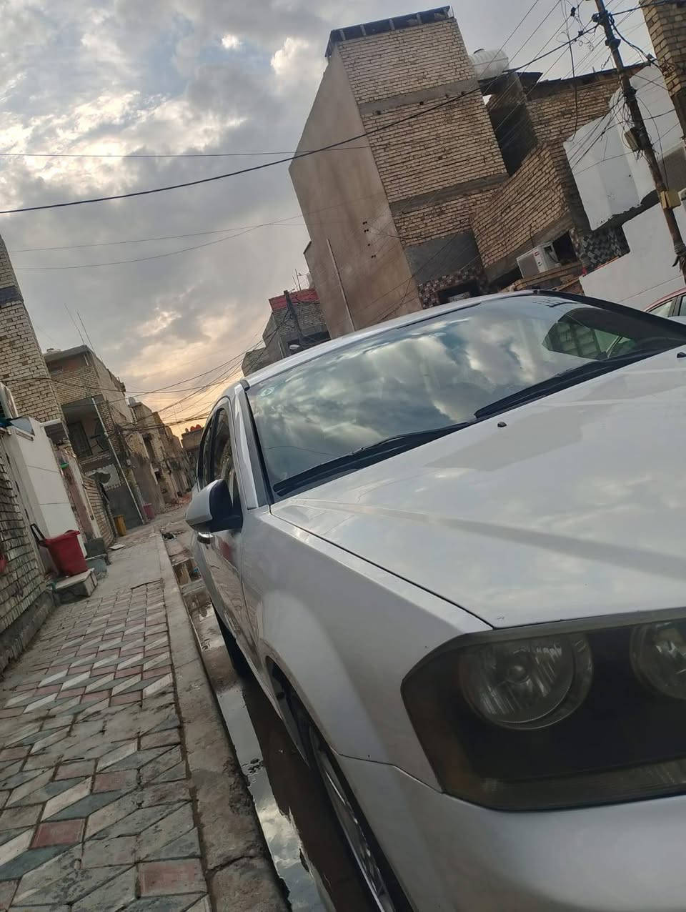 السلام عليكم عندي دوج افنجر
موديل 12
رقم الجديد 
السياره بأسمي 
تحويل ثاني يوم 
سياره نضيفه 
بيهه باب السايق وخلف السايق 
وبنيد بدون ايرباك بدون دواخل 

سياره مال جنايي
السعر في الخاص. او واتساب

***********
