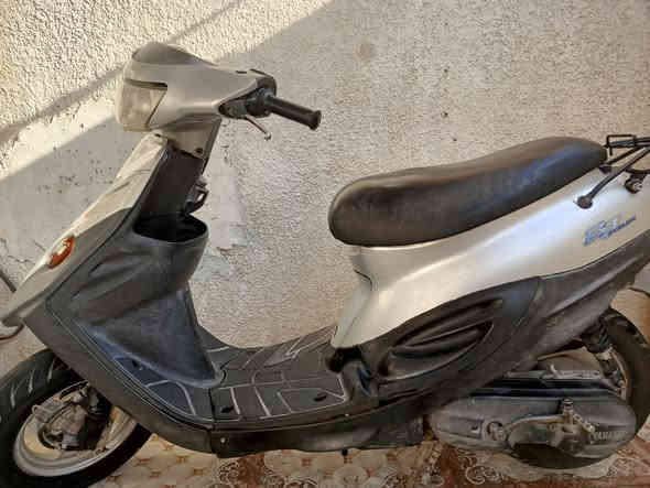 السلام عليكم دراجه بيجي مامفتوحه كلشي شغال عوزهة باتري باتريهة تعبان السعر550وبيهة مجال مكان السماوه ***********
