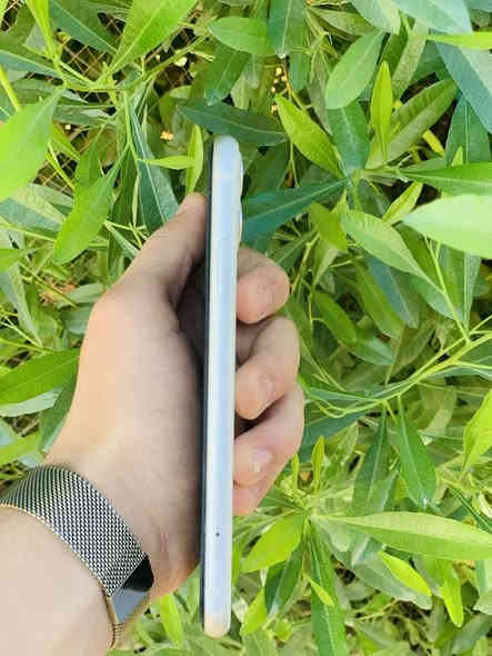 ايفون 11 عادي 
ذاكرة 128  

بطارية 🔋 100 مستبدلة 

تك سيم نموذج A

نضافة الجهاز 98‎%‎

مبدل شاشة نوعية مضبوطة 

فيس آيدي شغال ✅

 

سعرو 230 ألف .خاص أو اتصال ***********
