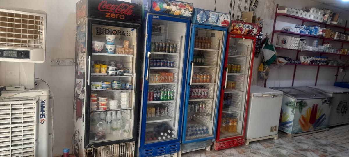 السلام عليكم
اسواق للبيع   في التحرير الزراعي  على الشارع الرئيسي  اسواق متكاملا  وشغاله  
للستفسار اتصل  ***********
