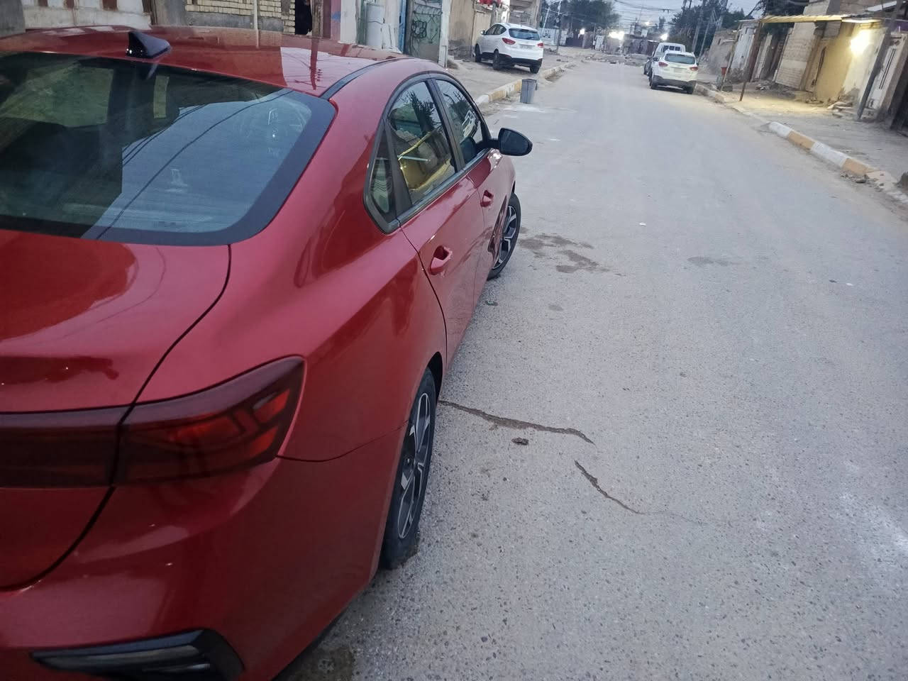 السلام عليكم
كيا فورتي 2021 
اللون احمر
محرك 2000مكفول
كير cvt ممفتوح على وضع الشركة شاد براد للكير 
ماشية 70الف ميل
حادثهة جاملغ خلفي بسيط كلش
 

السعر 138من الاخير قفل
مكان سياره كربلاء وحاليا بغداد
***********
