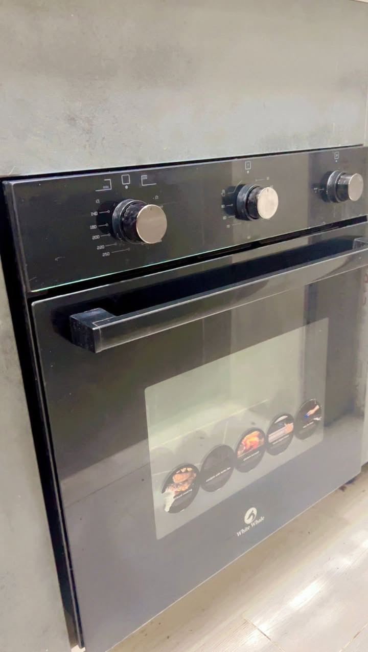 فرن غازي يصير داخل الكاونتر (بلت ان) جديد غير مستعمل ويحتوي ع صواني عدد اثنان كبير مع شواية دجاج ومروحة داخلية 
من شركة white whale

سبب البيع مو قياس الكاونتر الي اني صممتة اشتريتة من بغداد ب390
ابيعة على 300
قياس 60x 60 
العنوان بعقوبة


**إذا كنت صاحب هذا الإعلان وتريد حذفه لأي سبب، رجاءا أرسل رسالة إلى الدعم الفني**