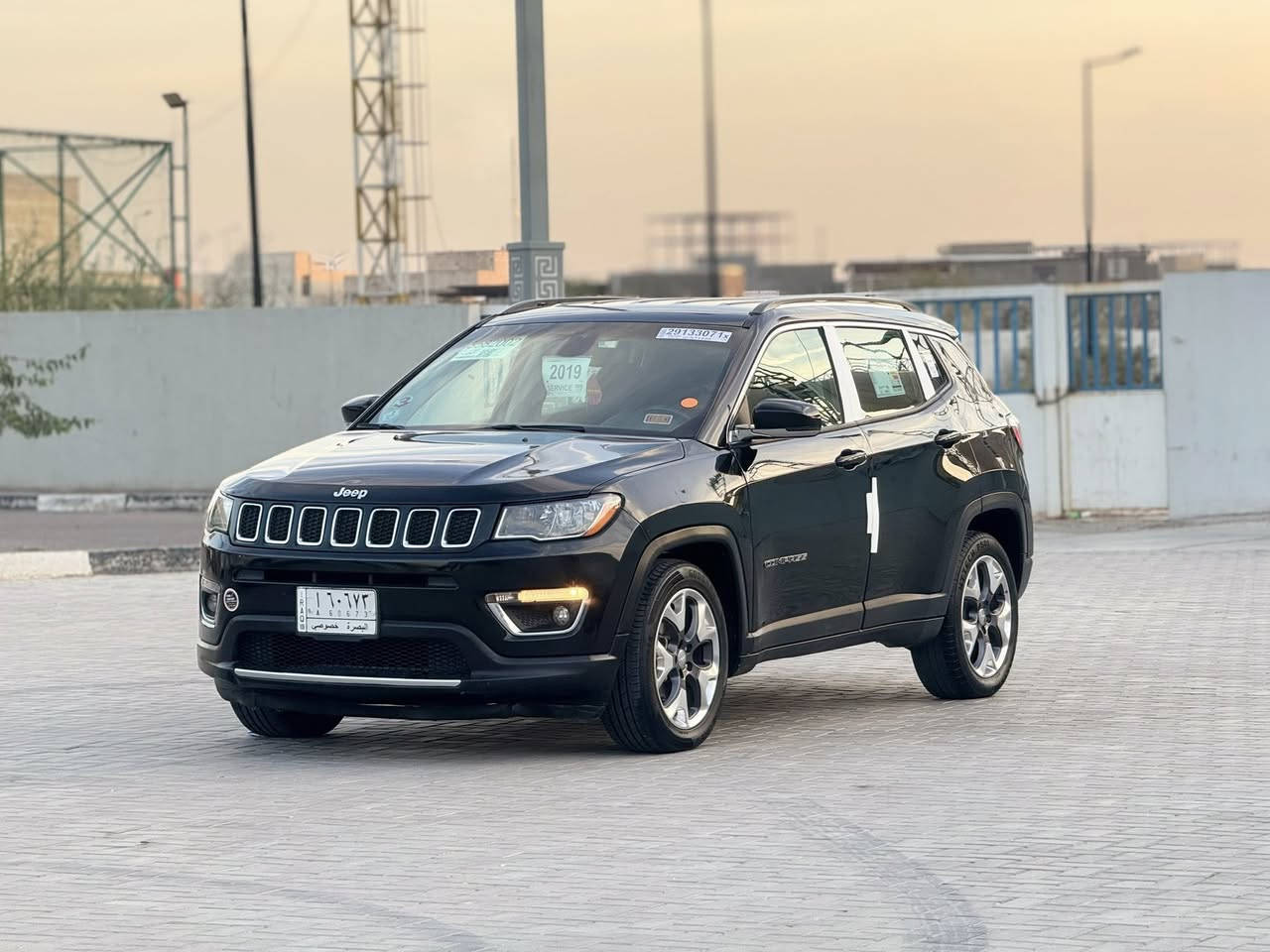 السلام عليكم
بيع او مراوس عادي
جيب كومباس 2019 رقم بصره باسمي بيه جاملغ وبنيد فقط والفحص موجود جاهزه من جميع النواحي فول مواصفات باستثناء الفتحه 
شاشه كار بلي 
كشنات جلد+ تدفئه تبريد
بصمه ابواب +تشغيل
رادارات جانبيه+اماميه 
محرك 2400 
ثلاث وضعيات قياده
حساس خلفي
عنواني البصره السعر 128
***********
