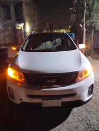 سورنتو موديل 14 خليجي عارضها ب 160 وبيه مجال نشالله اتصل رقمي 07736553...