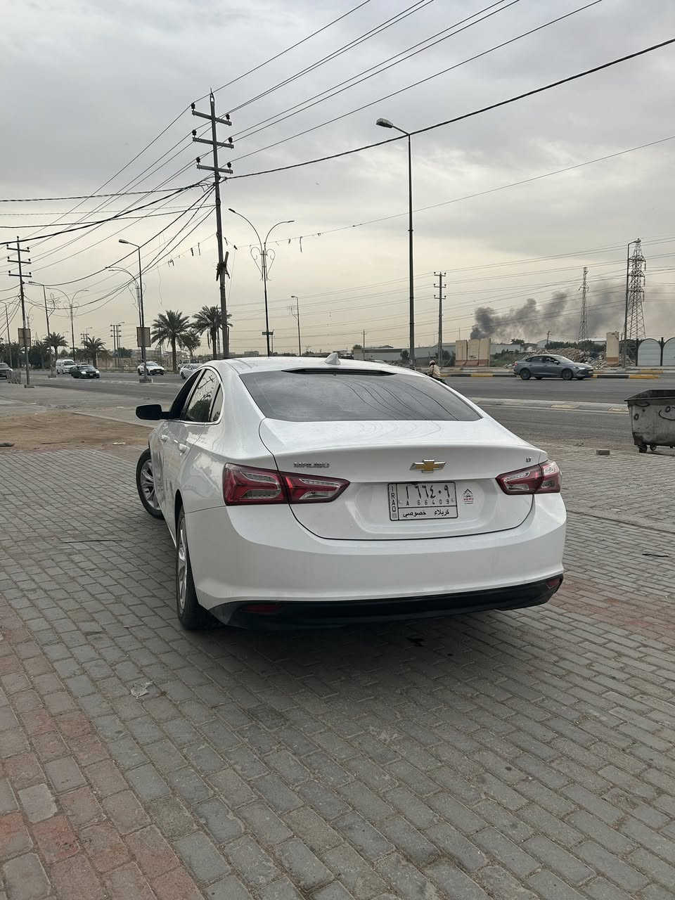 السلام عليكم شباب
شلونكم انشاء الله بخير 
بيع مستعجل لضرف مادي ‼️‼️ 
شوفرليت ماليبو ٢٠٢٠ (سيارتنا)
رقم الشاصي/ 1G1ZD5ST0LF027113
الفئة /Lt
الون /ابيض 
الرقم/كربلاء 
حجر البيئة /موجود بلادي 
جيك انجن/ ماكو ابد 
تخم تاير جديد. امريكي شرط 
الحادث/ من امريكا جاملغ ٤ اصابع واصبعين بالبنيد 
البنيد مبدل نفس اللون وجاملغ انرش بسبب الصباغ وهوه مابي شي 
الراديترات/ بلادي 
منظومة التبريد / مال ٢٠٢٤ جديده والراديتر وكاله مو تجارية والغاز ايسي ديلكو البطل ماخذه ب١٨٠ الف 
بالعراق صار بيها حادث شخط باب السايق وخلف السايق. على كدهن صبغ وموجوده صور الشخط 
ادامة كل ٦ اشهر. بلكات وادامة شاملة للمكينة 
دهن الكير كل ٤٠ الف كيلو يتبدل هوه والفلتر 
بانزين محسن ممشتمه العادي ابد 
مكينة ممفتوح بيها شي غير البلكات والنوزلات علمود الادامة 
دهن اصلي. ايسي ديلكو 
مكينة بلاد وكير بلاد 
كهربائيات كلها بلاد ممفتوح بيها اي شي 
ممشة السيارة ٢٣٨ الف كيلو. وترايك وين ماتريد 
للعلم السيارة معوقين بأسم والدي. بعدلها سنه وتصير حره. تجي تفحص وتطلع وين ماتريد. جاهزة من كلشي بس تدير بانزين ودهن وتطلع وين ماتريد 
مكان السيارة كربلاء 
السعر ١٢٥ وبيها مجال 
للاستفسار الاتصال او تواصل واتساب  ***********
وحياكم الله جميعاً
