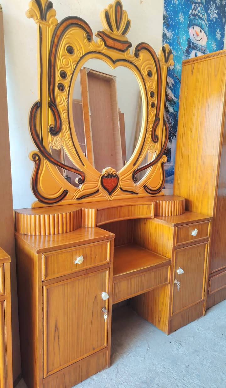 سلام عليكم
غرفه ٦ ملحق كلش نضيفه مصبوغه وجاهزه اي نقص ما بيهه السعر 750 مكاني بغداد الشعله توصيل موجود رقمي ***********
