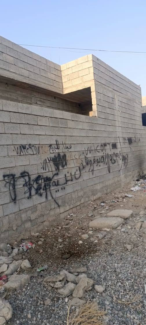 هيكل زراعي للبيع في بنجا علي ١٠٠م طولاني السعر١٥ بي مجال هاتف ***********
