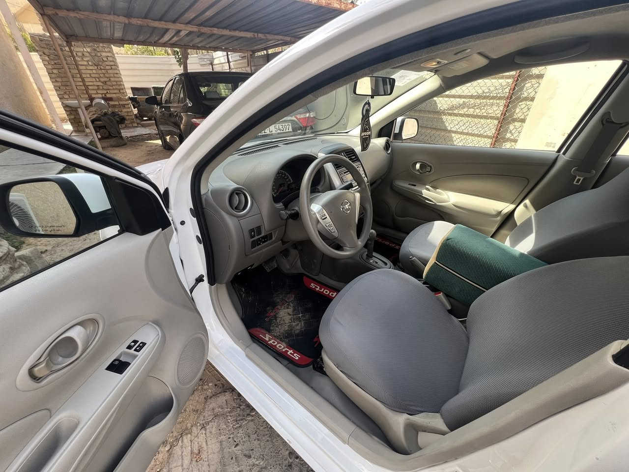 للبيع نيسان سني هندي ام البليته الزركة موديل2022
السيارة بيها بارد بلجاملغ الايمن الامامي وبل جنطة ع كد شبر 

ماشية63 الف السيارة حلوة وجاهزة تخم تاير ادامة كاملة 

الاتصال ***********

السعر 115 وبيها مجال اتصل ودلل
