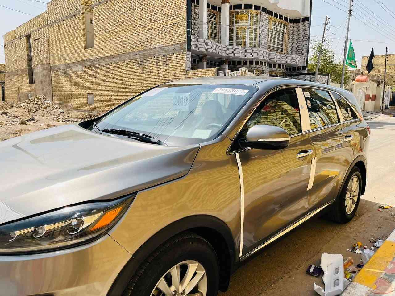 سورنتو 2019 وارد امريكي مكينة 4 سلندر فول ماعده البصمه والبنورما بيهةة بنيد مصبوغ وجاملغ السايق والباب والباب الخلفي رش اثر شخط للاستفسار ***********
