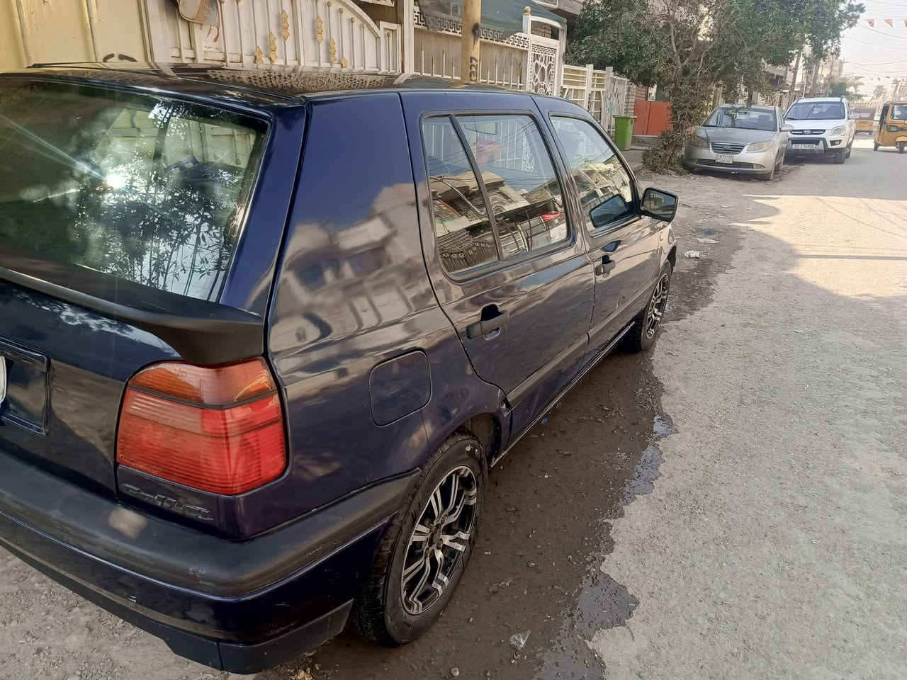 السلام عليكم كولف92محرك 2000كير اوتو تبريد تخم تأير جديد صدر جديد سياره جاهزه مشروع وطني مكاني الدوره غرفه حلوه بدون ضربه السعر40بيه مجال بسيط***********
