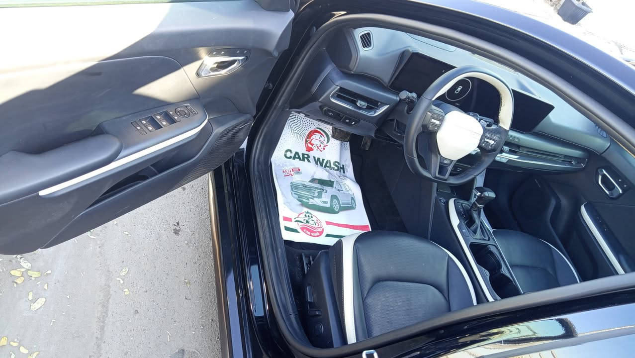 سلام عليكم البيع كي 4k موديل 2025 سيارة مواصفات فول جي تي لاين حادثها جاملغ يسرى  وبنيد فقط مكان سيارة بغداد رقم الهاتف ***********
