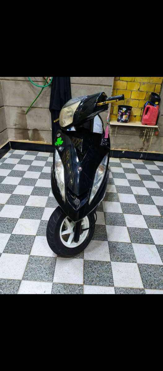 سلام عليكم دراجه جي تي ار كفاله مكينه ما مفتوحه دراجه كله شغاله كهرباياته كله شغاله دراجه حلوه مكاني رفاعي سعر 900بيه مجال ***********
