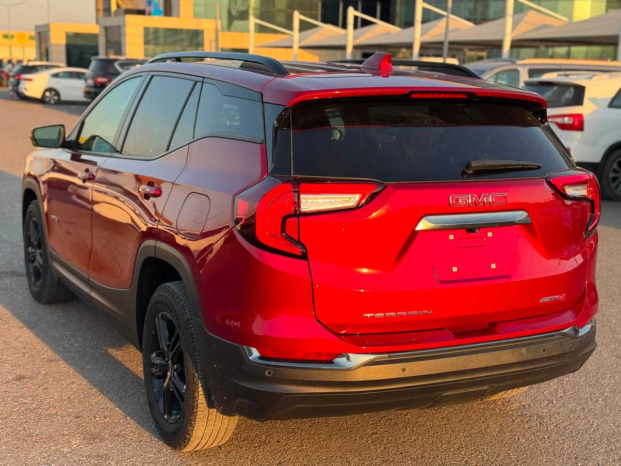 للبيع GMC Terrain AT4 موديل 2024 (فول مواصفات)

* دفع رباعي (4WD)
* رادار أمامي
* رادارات جانبية
* نظام تحديد المسار
* حساسات أمامية وخلفية
* 4 بصمات دخول
* جنطة كهربائية
* فتح الجنطة بحركة القدم
* داخلية جلد AT4 مطعمة باللون الأحمر
* ديكورات داخلية كاربون فايبر
* كشنات السائق والراكب كهربائية
* تدفئة للكشنات
* كشنات ميموري
* وباقي المواصفات المعروفة لفئة AT4

ملاحظة:

* السيارة حادث، موضح بالصور، وقطعة صبغ فقط.
* الجاملغ الأيمن فيه بارد بسيط.
* صور الحادث مرفقة للإطلاع.
* موقع السيارة: واسط / الكوت
* رقم الهاتف: ***********

السيارة مرقمة (شهداء واسط)، حاضرة لجميع الضمانات، وكالة عامة مطلقة (تدور وتبصم مباشرة).

السعر: 188 ورقة، ويوجد مجال بسيط
