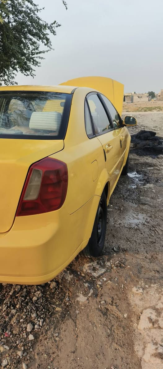 اوبترا 2007 رقم مثنى الجديد هزة وسنوية جدد مصفرة هيئة وغرامات مكينة بيها بخار والباقي جاهز شرط التحويل سعرها 50
***********
