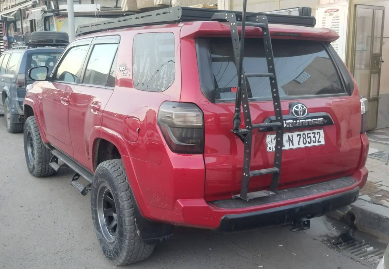 4Runner Trd off rode 2020 
حادثها  خفيف دعاميه وجاملغ 
بصمه 
5 راكب 
رقم بغداد باسمي 
سياره عليها ترفيع ٣ انج 
اربع لويات اربع دبلات شمعات طبلات ماركة فورويل 
سيبايه ومضله جانبيه درج خلفي 
مازدات عدسات بلوجكترات عدسات 
ويل اوف رود تخم تاير جديد
كير مكينه مكفوله 
السعر 295$
***********
