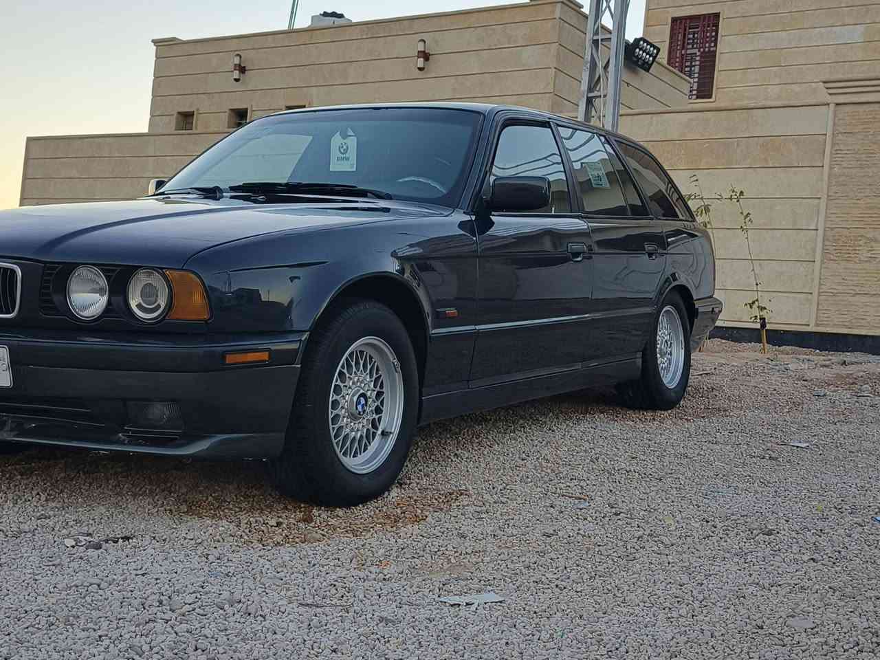 بي أم ستيشن  525 للبيع  أي ستفسار ***********
