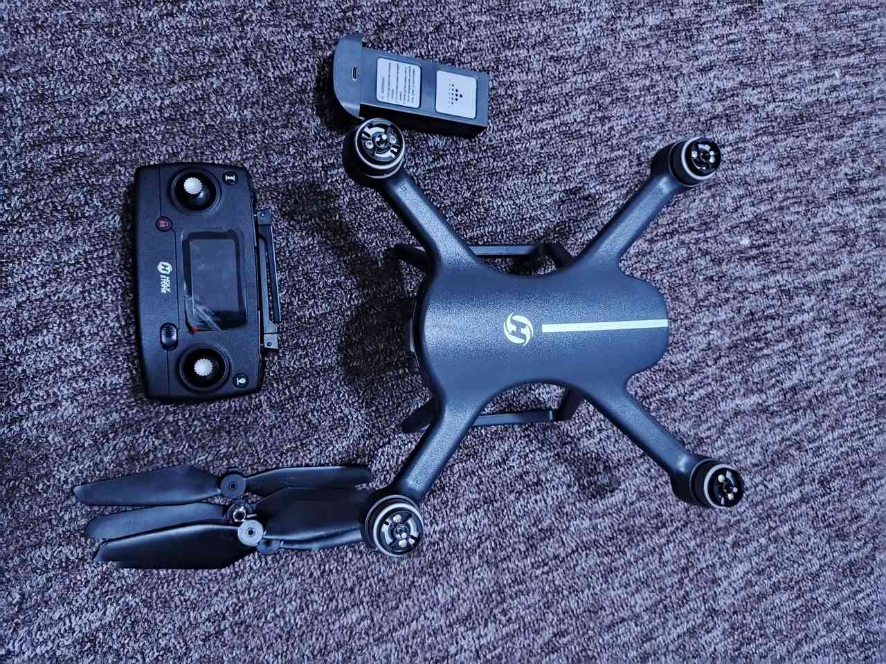 السلام عليكم 
درون نوع HS700 للبيع
مواصفات
 
إرجاع تلقائي

نوع الكامرة 4k

بطارية وحده فقط 

مدى الابتعاد كيلو متر

الارتفاع 100م

السعر 180 الف

رقم الهاتف : ***********
