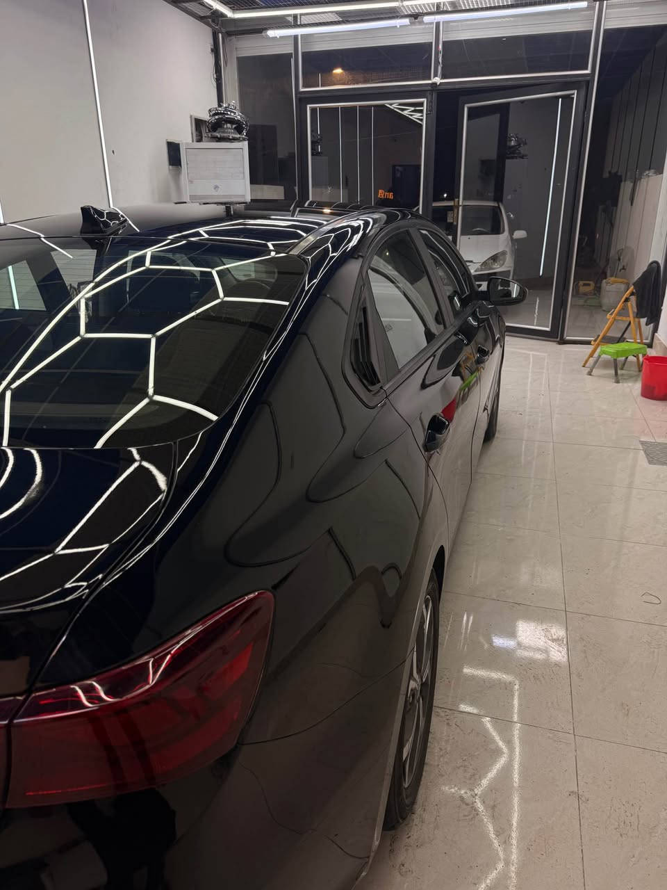 فورتي 21 Fe 
سياره حادثها جانبي باب وجاملغ مبدلات والبنيد  مصبوغ بدون شواصي بيها صبغ بلدوسه الي جوه الباب عكس السايق ومكحله مرجعه وايرباك ستيرن فقط ومرجع صور الحادث موجوده  
سياره كامله كير مكينه صدر
ماشيه 68000 ميل 
مواصفاتها
شاشه 
تحكم ستيرن 
رادار امامي 
كروس سرعه وتحديد مسار وثلاث انضمه قياده 
السياره شادلها منضومه زنون عالي ناصي 
كلش مرتب وحلو 
سعرها ١٣٨ وبيها مجال تجي تكلب تاخذلها سونار  السياره باسمي
مكان السياره بغداد السيديه *********** بغداد, العراق
