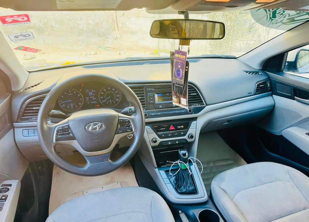 النترا 17 وارد امريكي محرك 2000 دوش رقم جديد السيارة بأسمي
السعر 105
بصرة خور الزبير 
***********
