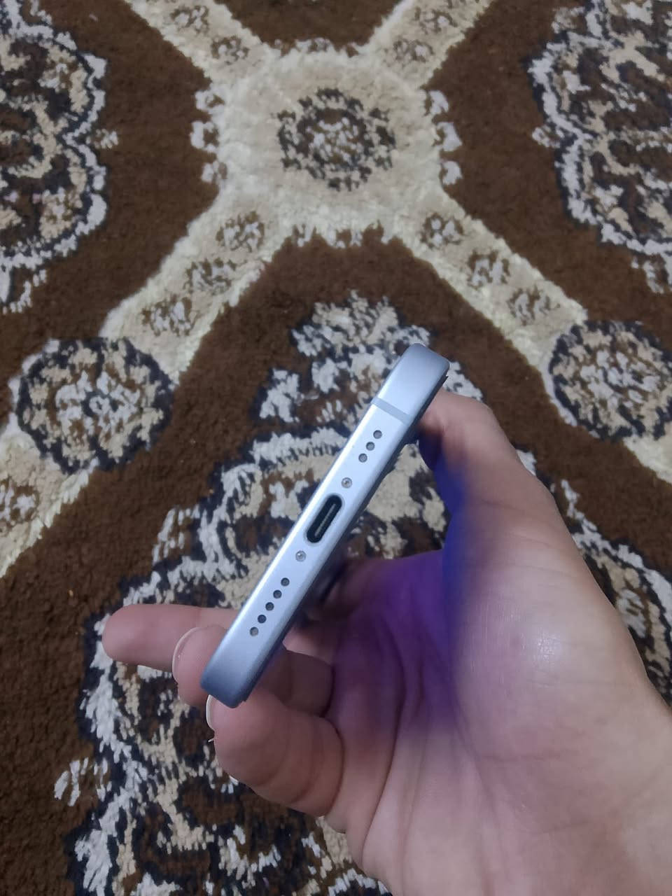 ايفون15 ذاكرة128 الجهاز نضيف 100‎%‎ مكفول من الزلغ ما مفتوح ولا مبدل بي شي ماستر عربي شرق اوسط ملحقاته كلها كاملة مكاني بغداد وهذا رقمي***********
