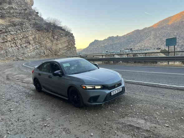 للبيع
هوندا سيفك موديل 2023سبورت اللون اسمنتي 
بصمه 
سايد بريك كهرباء
رادار شغال 
شاشه كبيره
شاشه عداد دجيتل
تشغيل عن بعد 
ويل كب سبورت 
شفتات ستيرن 
تحكمات ستيرن 
مكينه 2000. تنفس طبيعي 
انظمة قيادة درايف مود
توقف ذاتي 
اطفاء ذاتي بل الازدحام
تخم تاير جديد 
شوتة بلادية 
حجر بيئة بلادي 
منظومة تبريد بلادية 
حادث السياره بنيد وجاملغ بدون دواخل 
مكان السياره / صلاح الدين / سامراء 
  السعر165$  بي مجال 
 غير متواجد على الفيس***********
