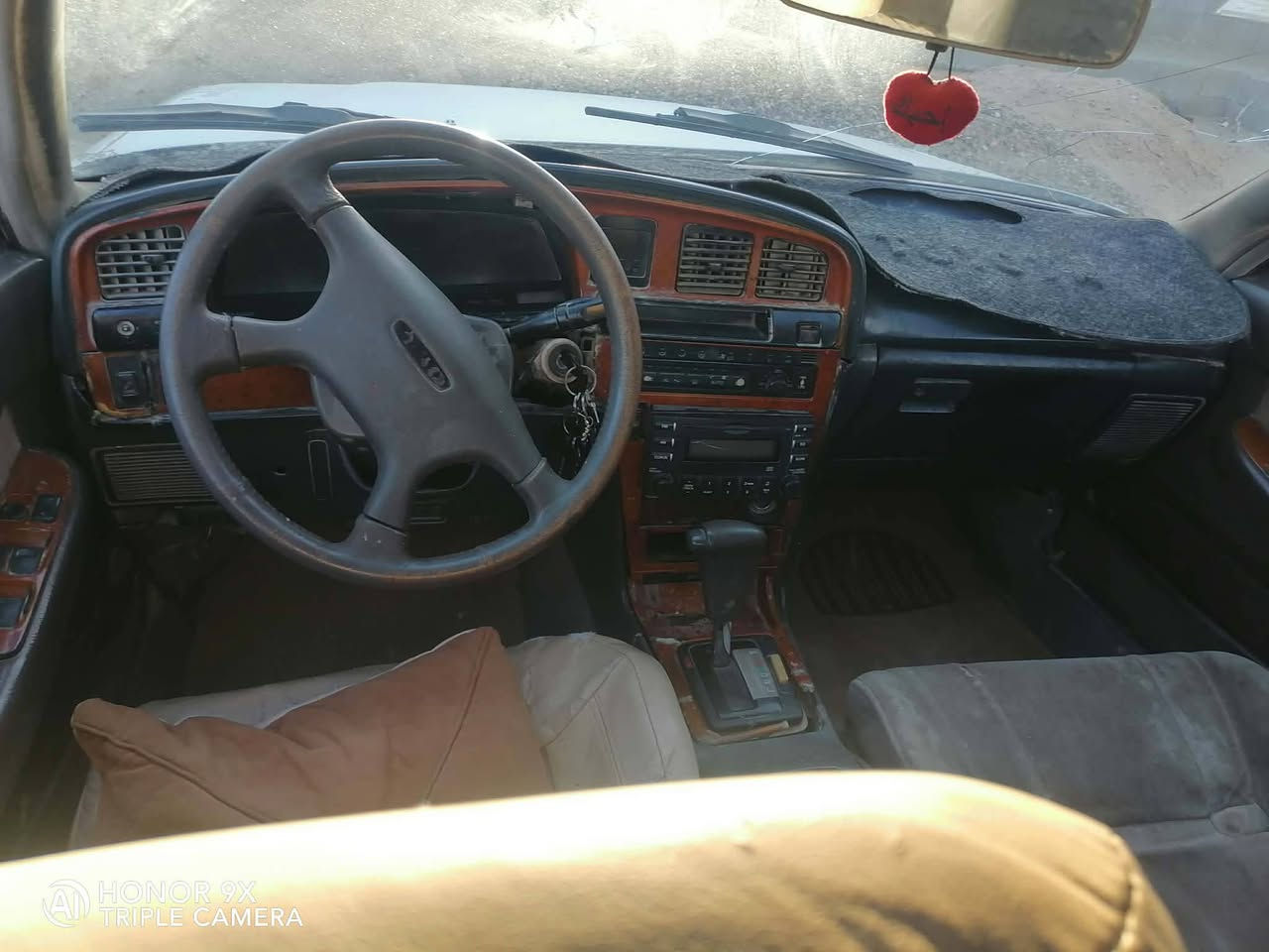 سلام عليكم للبيع مارك موديل 1991 محرك ونجي اوتوماتيك رقم انبار سعر 35الاستفسار عل***********
