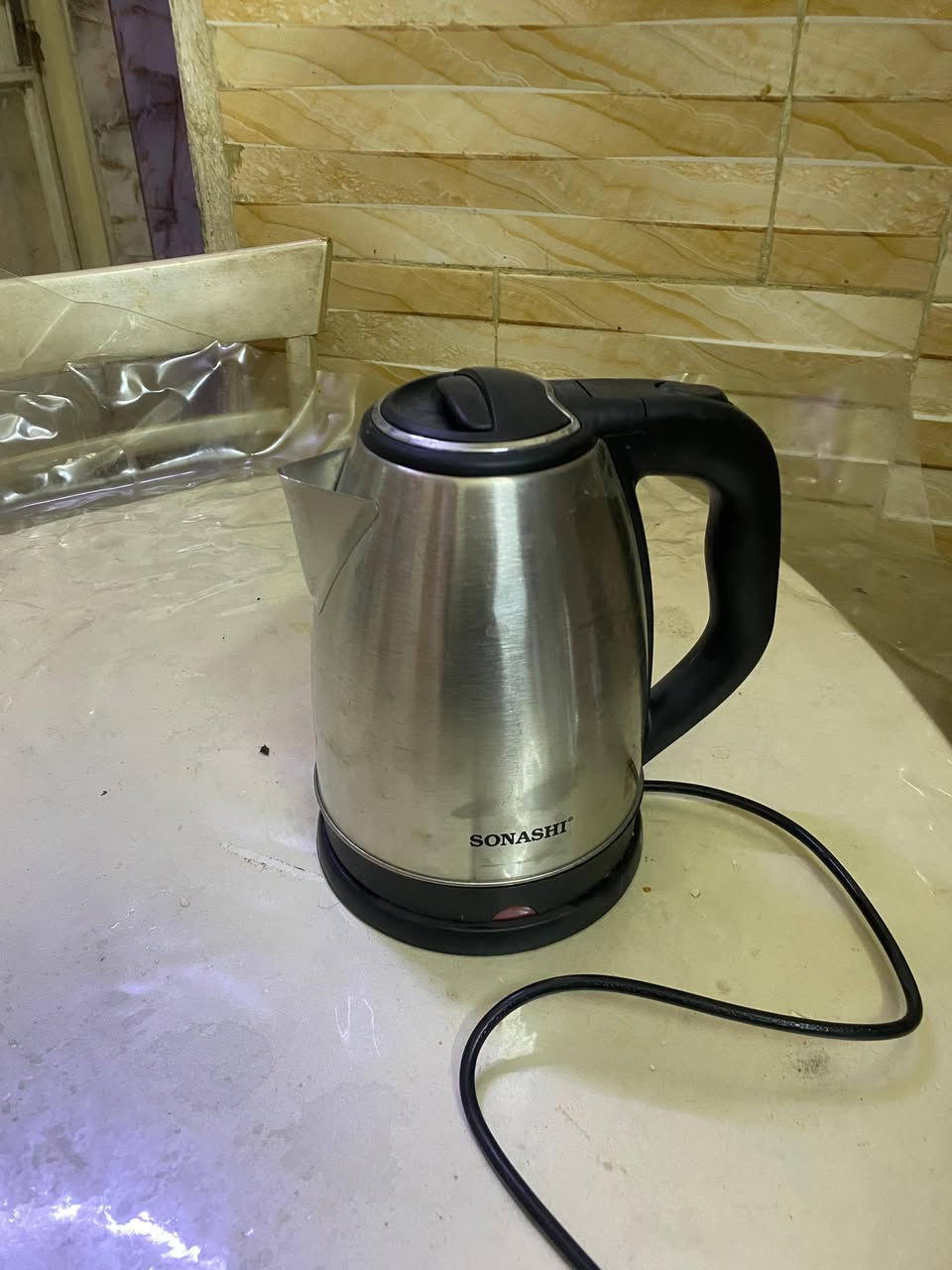 ***********
شراي يراسلني واتساب 
عنوان بغداد الشعب 
1-اوفن 
2-جهاز كليجه 
3-جهاز تحضير شاميه  
4_كابسه كليجه 
5-شوايه كهربائيه ارضيه 
6-شوايه كهربائيه تشتغل كهرباء وغاز  عاموديه (دجاج وكباب )
7-مكناسه كهربائيه 
8-دمبلصات وزن الواحد 12.5 كيلو هنه زوج 
9- ميز طعام
