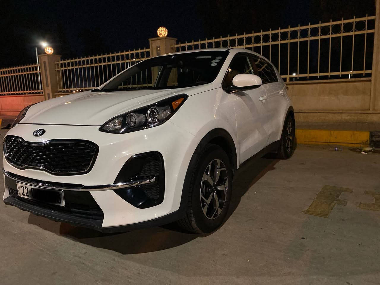 كيا سبورتج    2020 امريكي  للبيع 
للاستفسار متوفر واتساب :  ***********

وارد امريكي    ضرر : جاملغ فقط 

العنوان موصل حي الزراعي 
موصفات :   
دبل اكسل . تبريد قطعتين .  شاشه . اكاميرا . تحكم استيرن .رادرات . تحديد مسار 
ايرباك والدًاخل   سليمه 100‎%‎ 
ماشية 65 كيلو ما ميل 
السعر 178$   ما اقفل على سعر بالتلفون تعال وشوف واني حاضر
