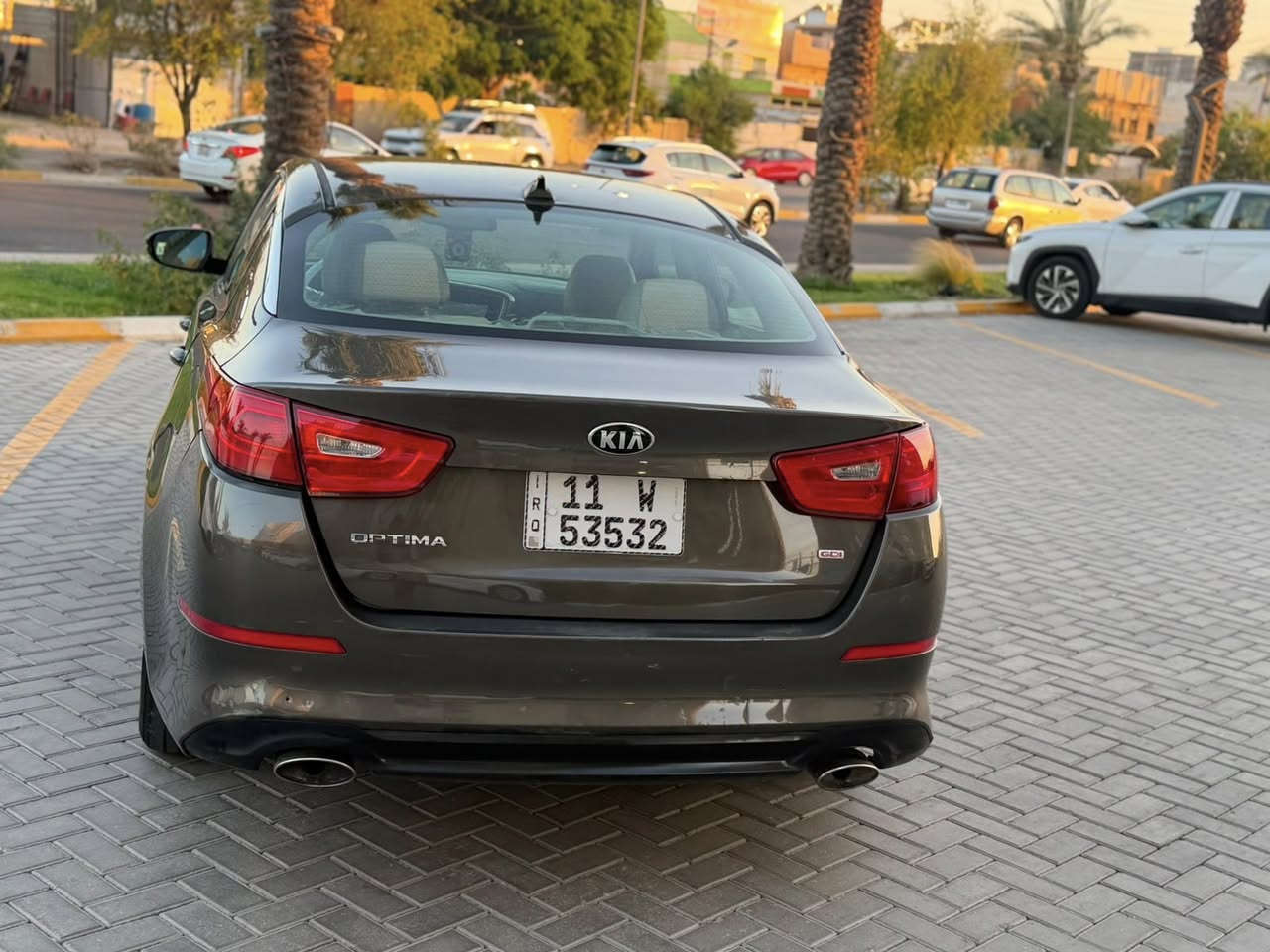 سلام عليكم ابتما مديل ١٤ امريكي سياره بيها ٥ قطع صبغ فقط بدون اي داخل بدون حادث تكم قماره شواصي الغود كفاله مكينه ٢٤٠٠  كير تبريد كله كفاله رقم بغداد بسمي مكان بغداد البياع السعر ٩٥ الرقم الهاتف ***********
