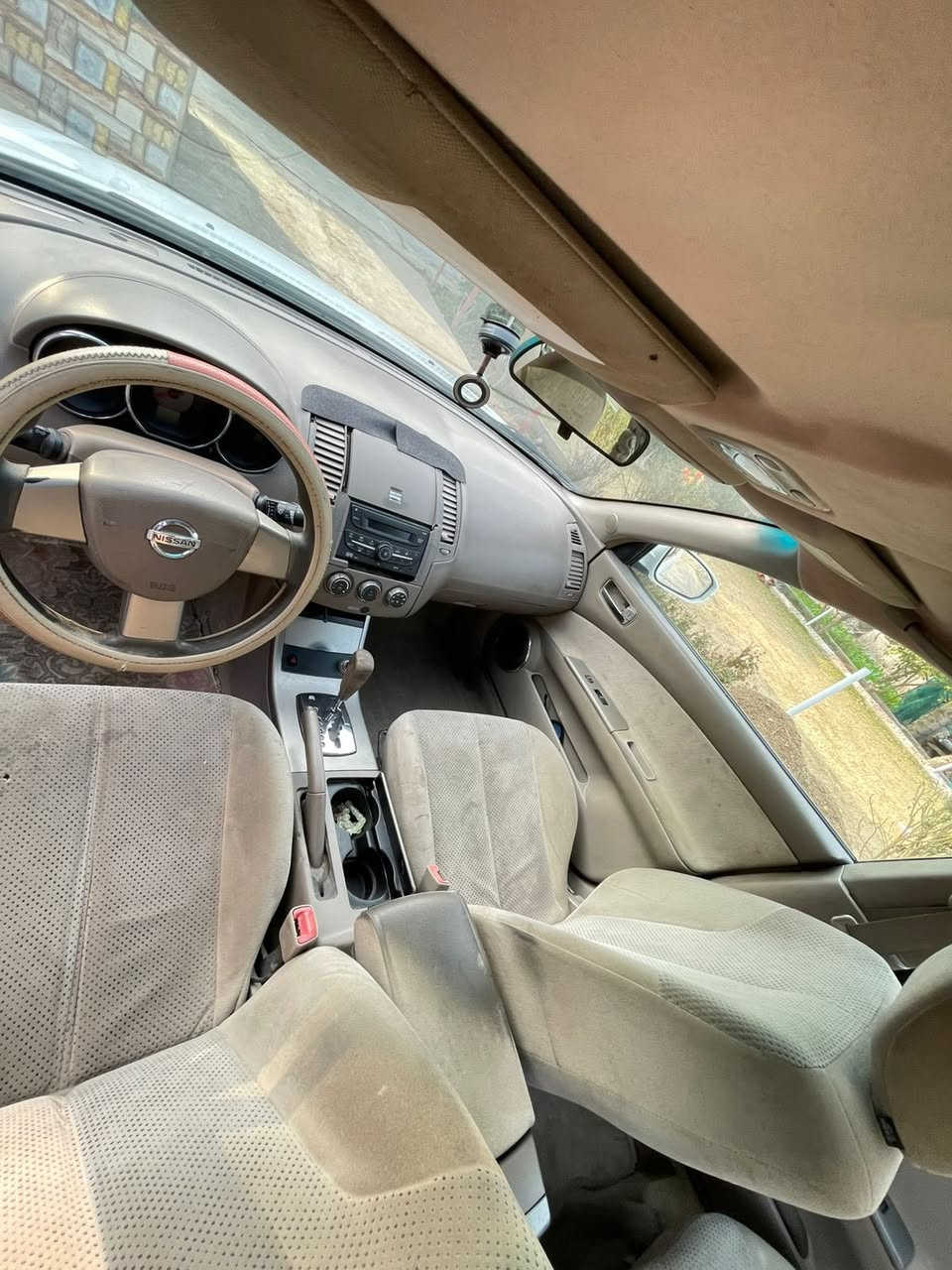 سلام عليكم نيسان التيما 2006 سويج جاهزه من كلشي صبغ جماليه بدون حادث كير محرك حداديه تبريد كله جديد تخم تاير سعر 60 وبيه مجال بيع او مراوس 
***********
